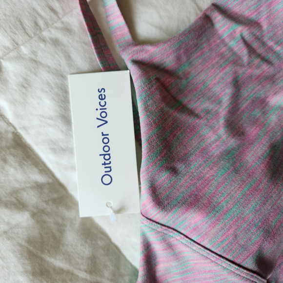 Outdoor Voices Flow Strappy Bra in Watermelon Sugar Size Small NWT - Picture 4 of 7